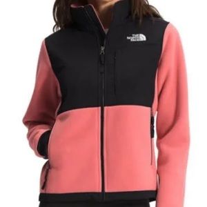 The North Face Women’s Full Zip Fleece